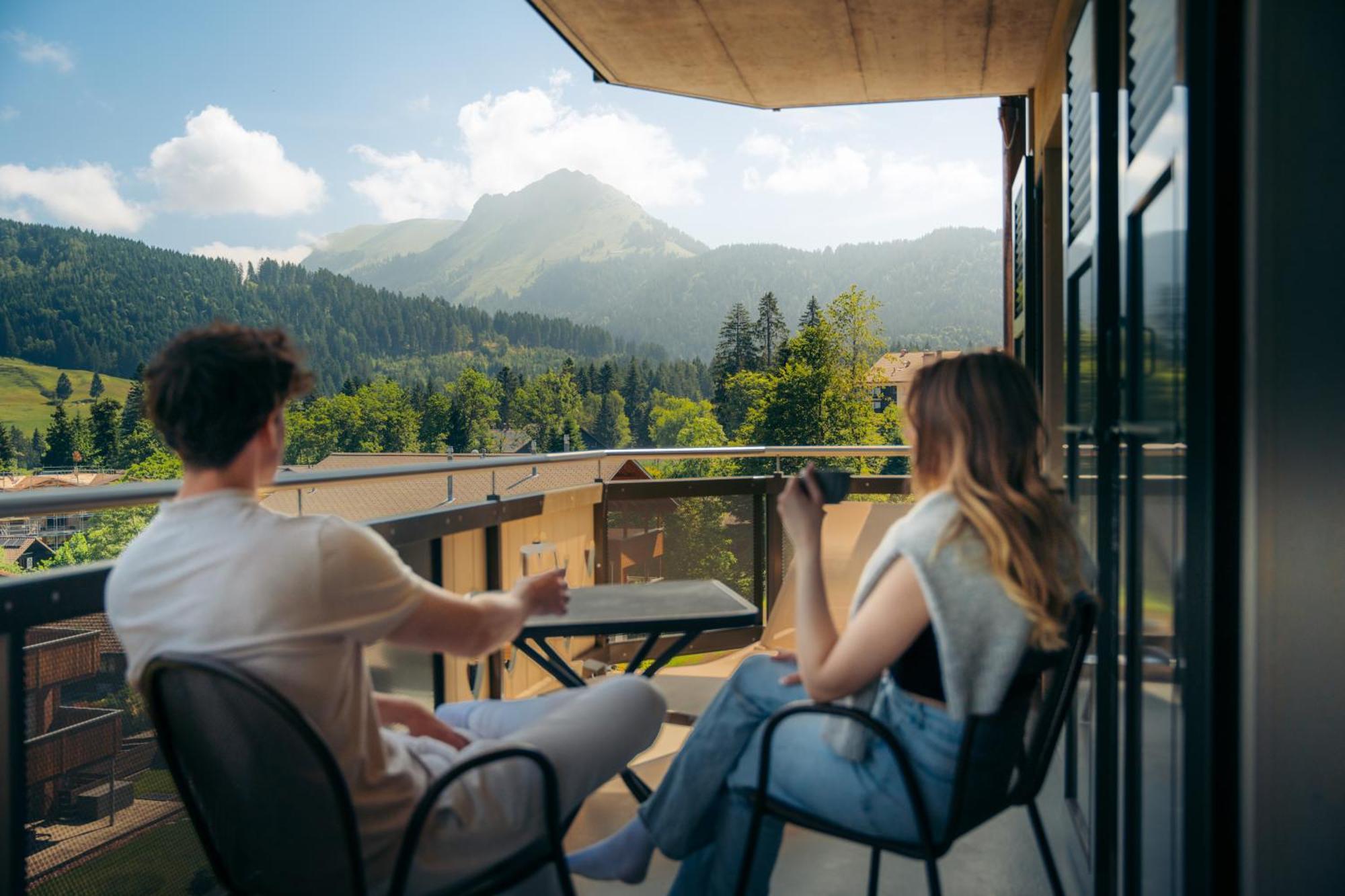 Boutique Hotel Corbetta - Spa 60M2 - La Montagne A 5 Minutes De L'Autoroute A12 Aux Paccots Sur Montreux - Nouveau Loft Familial - Profitez Du Lac Leman Et Des Montagnes En Meme Temps Les Paccots Kültér fotó